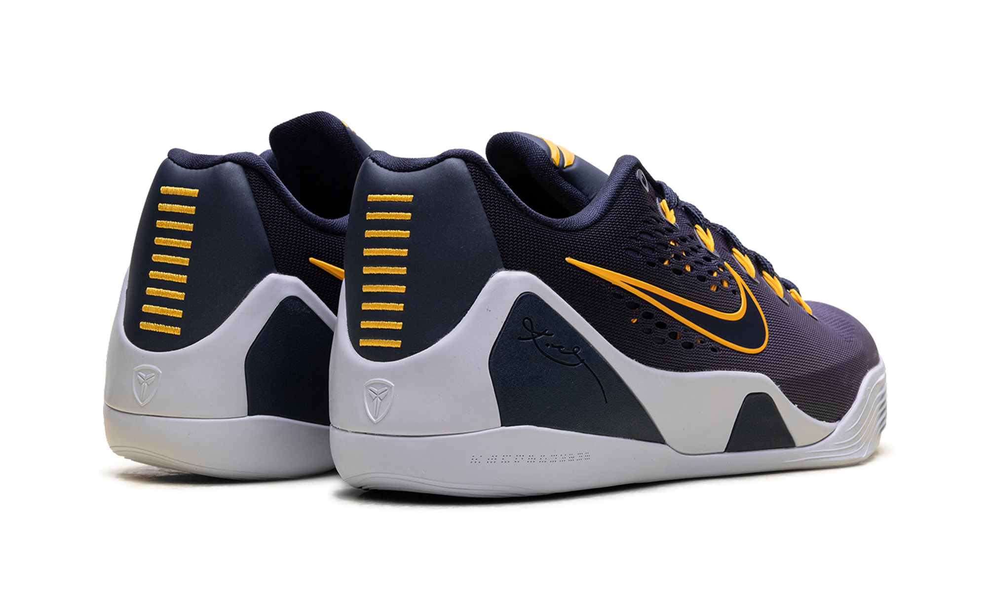Kobe 9 EM Low Protro "Fade" IH1401 401