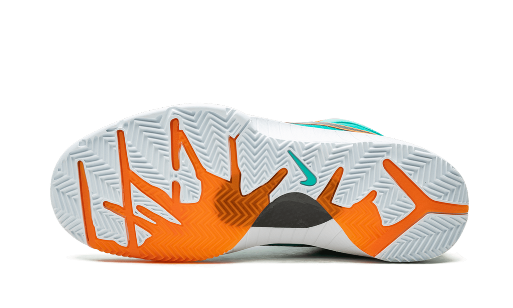 Kobe 4 Protro UNDFTD "Undefeated - DeMar DeRozan" CQ3869 300
