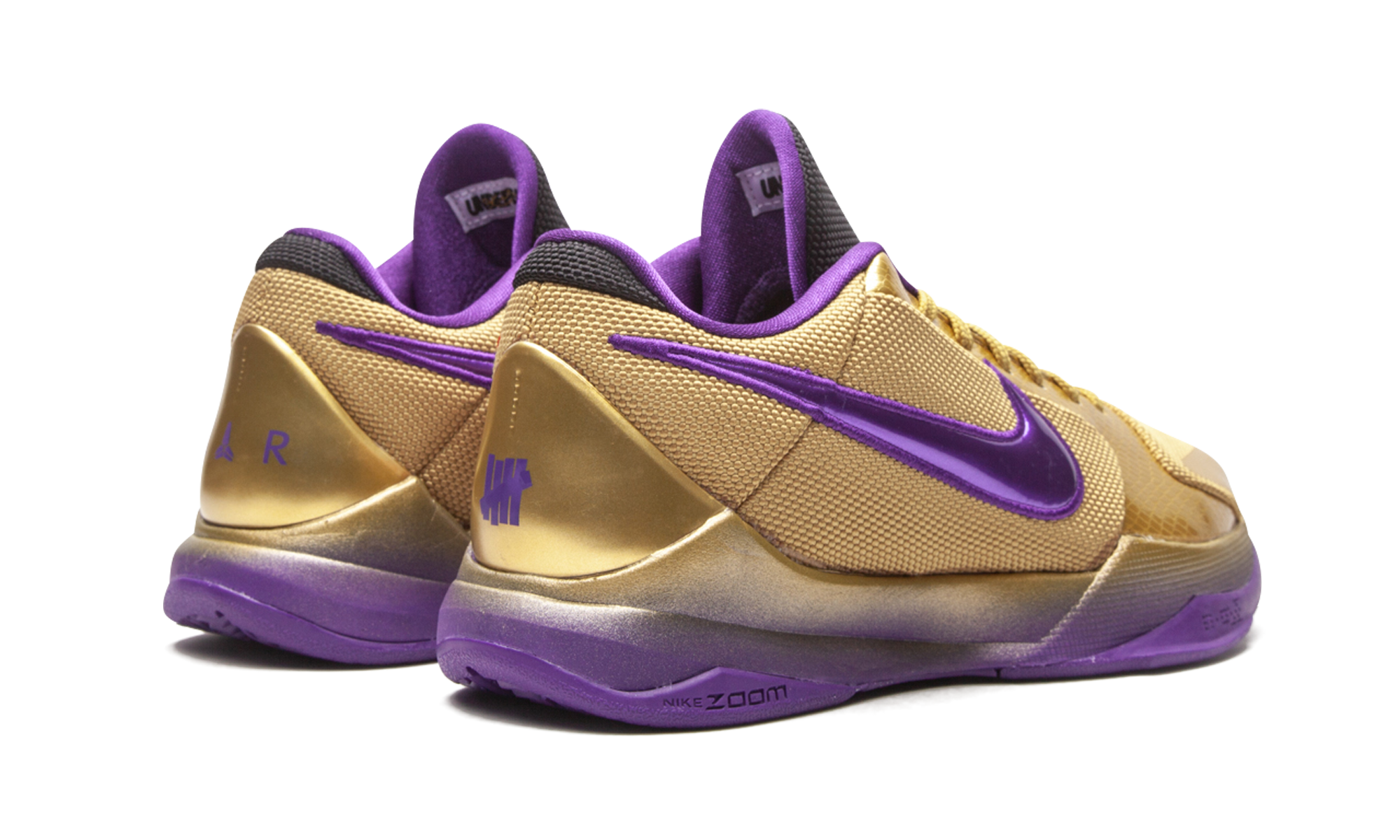 Kobe 5 Protro "Undefeated - Hall of Fame" DA6809 700