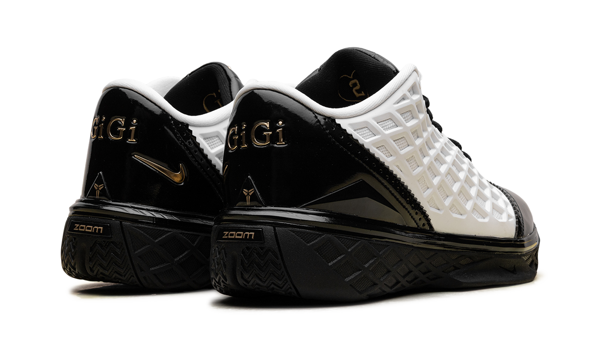 Kobe 3 Low Protro "Mambacita" IQ3916 100