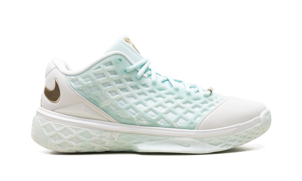 Kobe 3 Low Protro "CHBL" IX2017 100