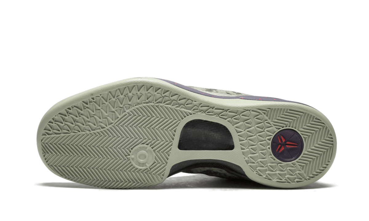 Kobe 8 System "MIne Grey" 555035 003